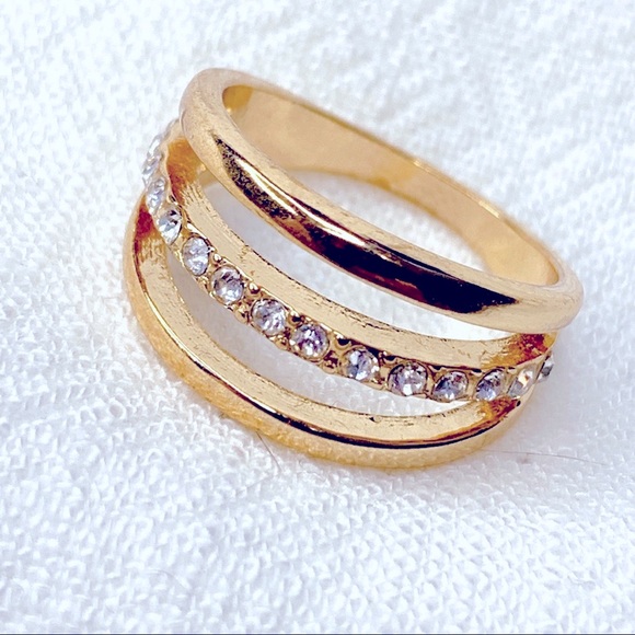 ❣️$25/3❣️ Three Line Rhinestones Gold Plated Ring - Picture 5 of 9